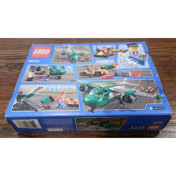 Lego City Airport Cargo Plane 60101 Retired Set NEW in Box - Picture 2 of 2